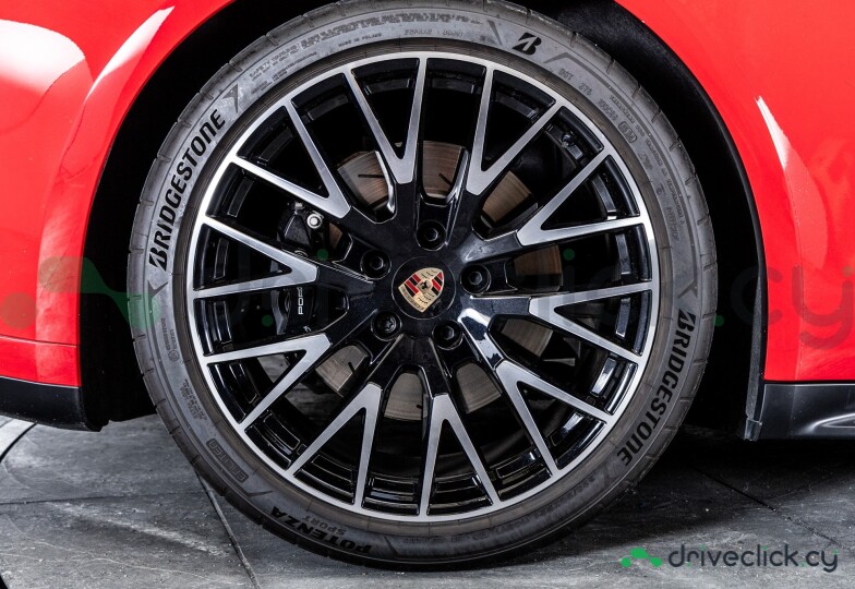 Porsche Panamera Red