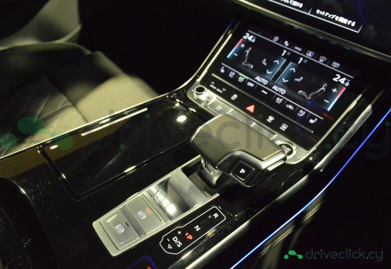 Audi A8 Black
