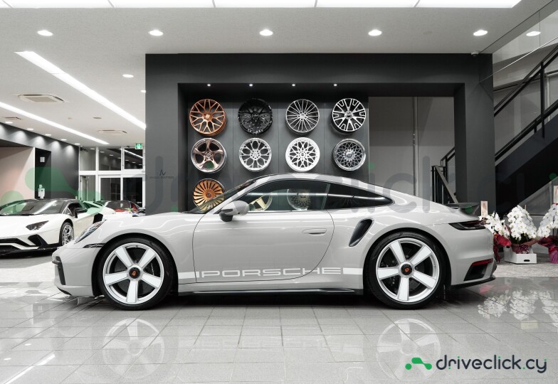 Porsche 911 White