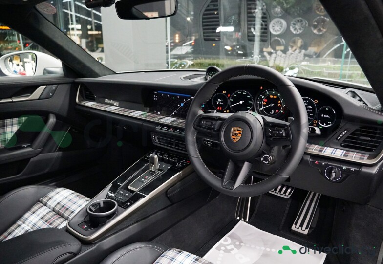 Porsche 911 White