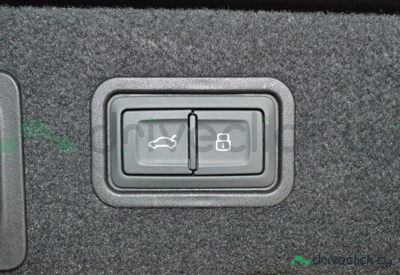 Audi A8 Black