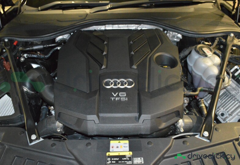 Audi A8 Black