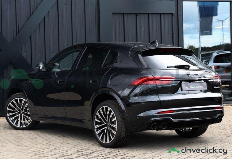 Maserati Grecale Black