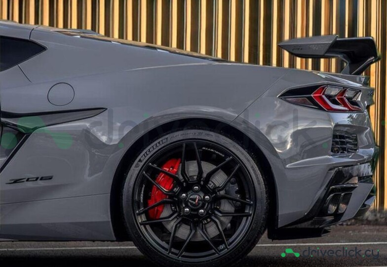 Chevrolet Corvette Grey