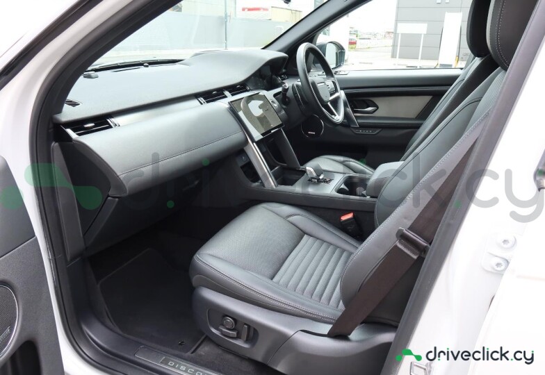 Land Rover Discovery Sport White