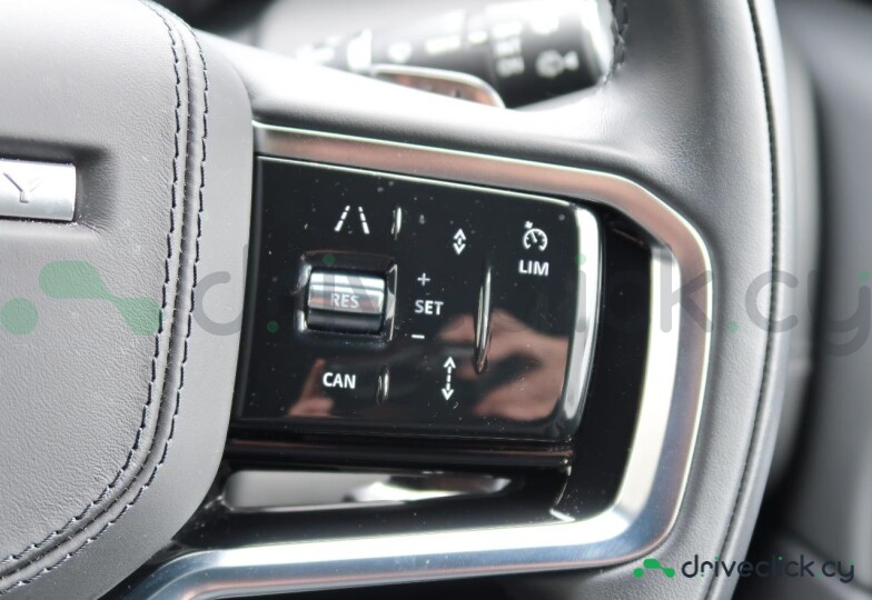 Land Rover Discovery Sport White
