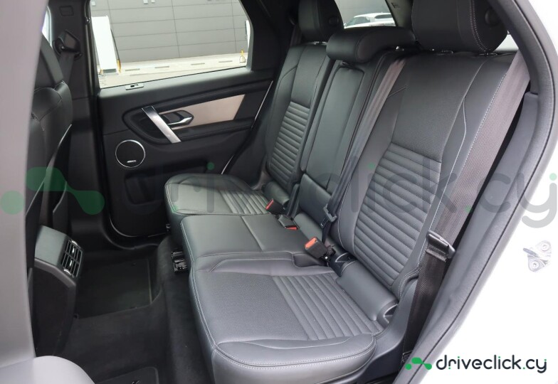 Land Rover Discovery Sport White