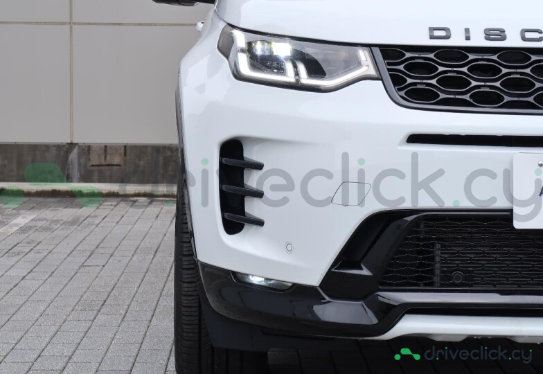 Land Rover Discovery Sport White