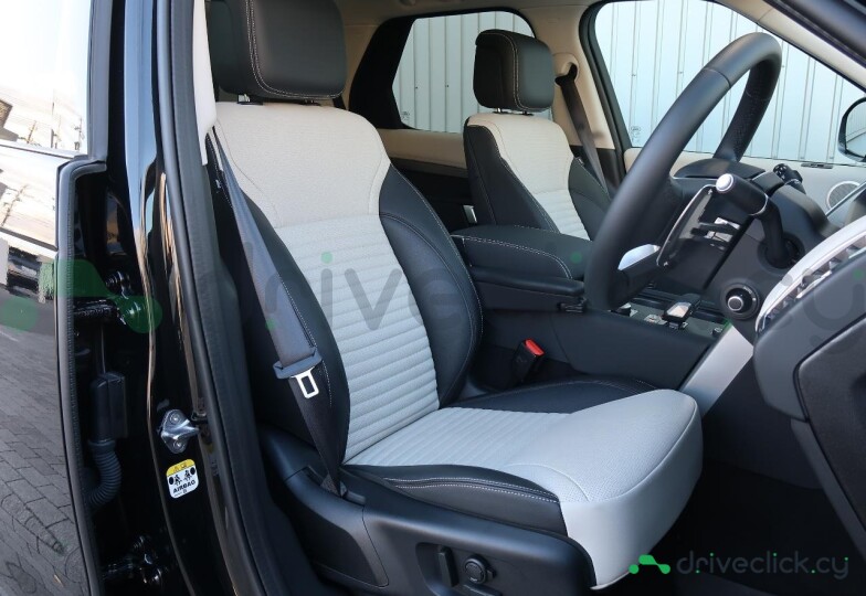 Land Rover Discovery Black