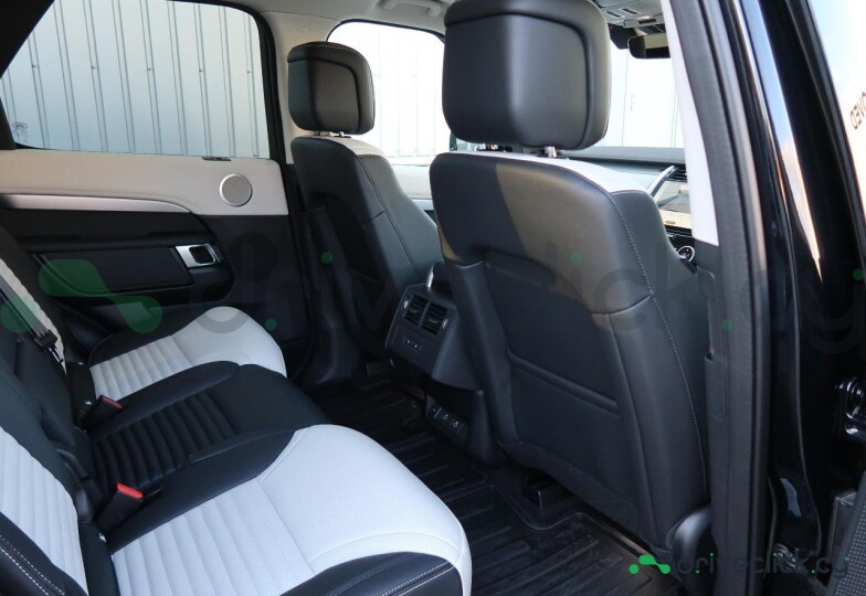 Land Rover Discovery Black