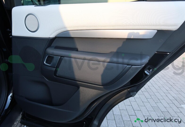 Land Rover Discovery Black