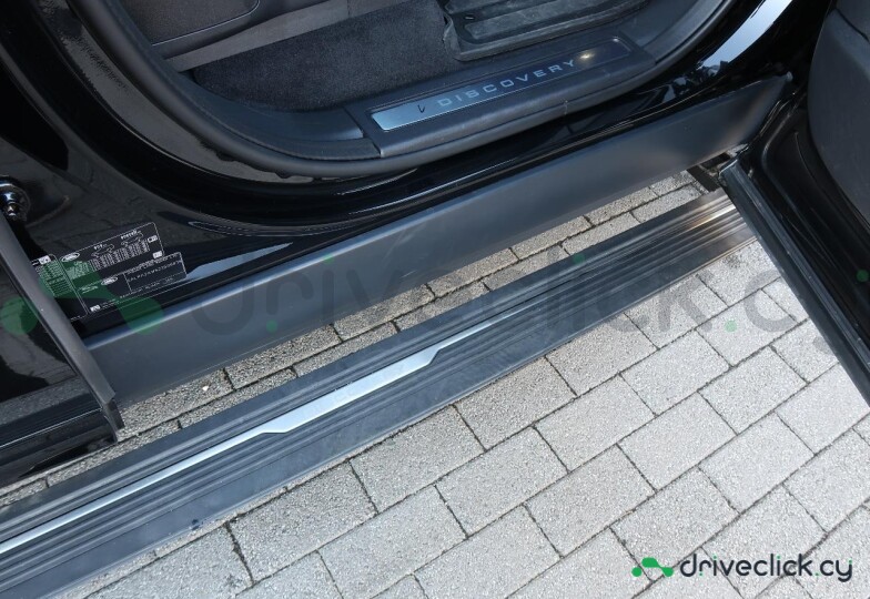Land Rover Discovery Black