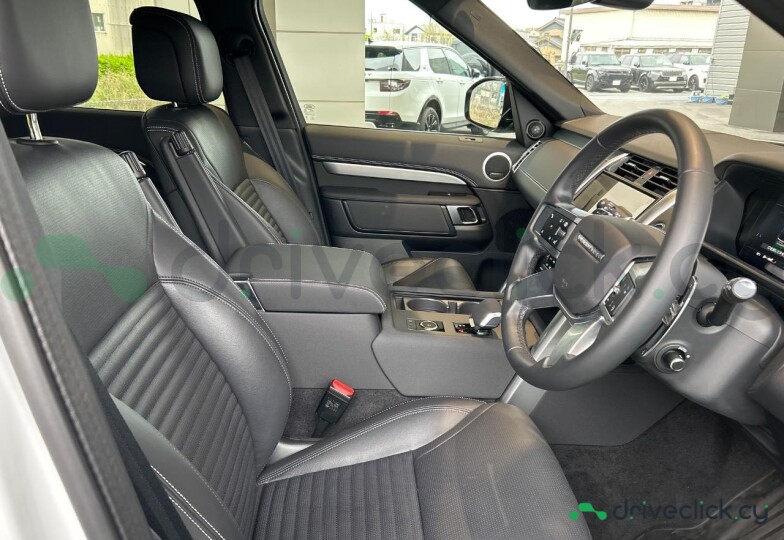 Land Rover Discovery White