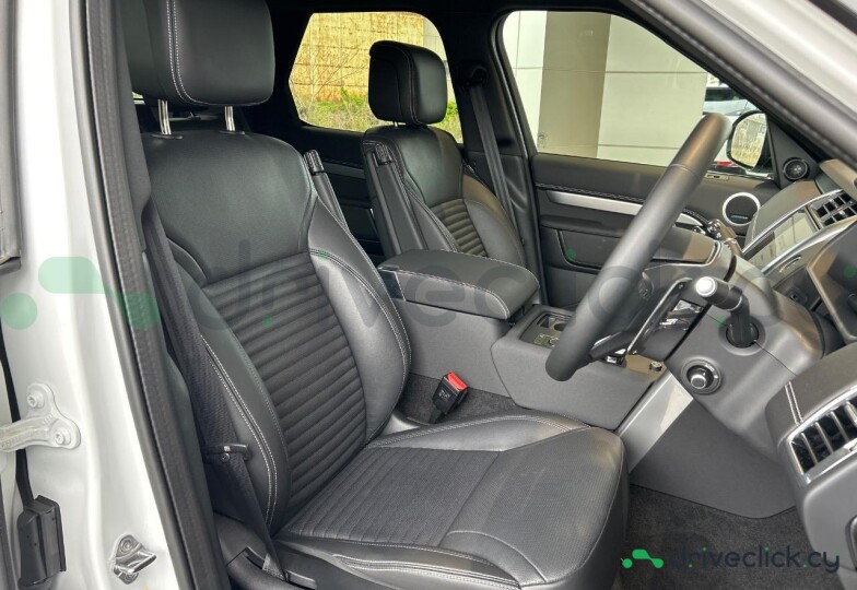 Land Rover Discovery White