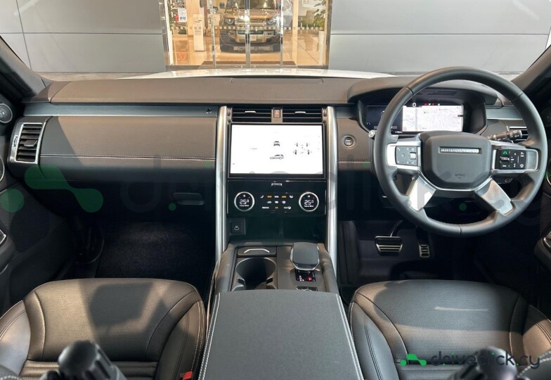 Land Rover Discovery White