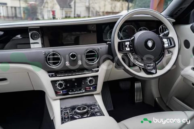 Rolls-Royce Ghost Черный