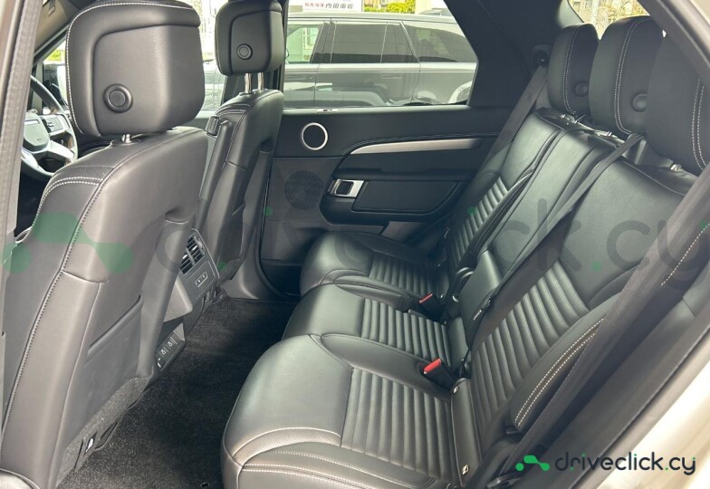 Land Rover Discovery White