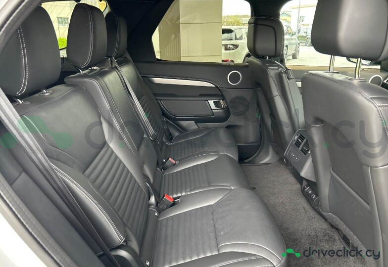 Land Rover Discovery White