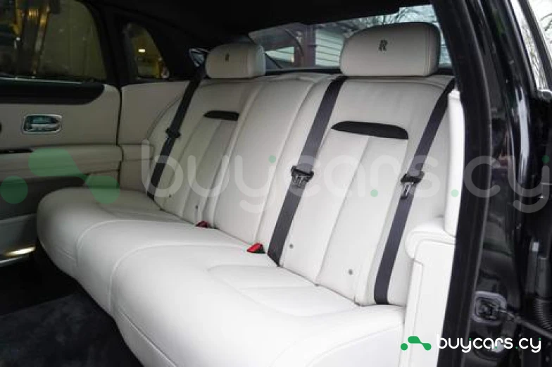 Rolls-Royce Ghost Черный