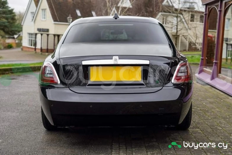 Rolls-Royce Ghost Черный