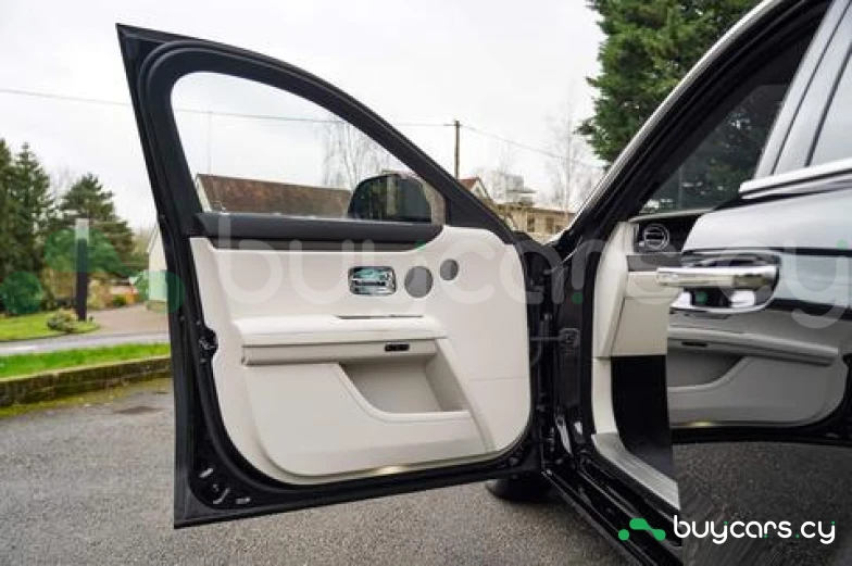 Rolls-Royce Ghost Черный