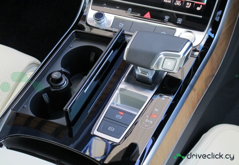 Audi A8 Black