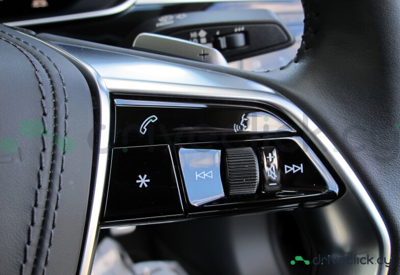 Audi A8 Black