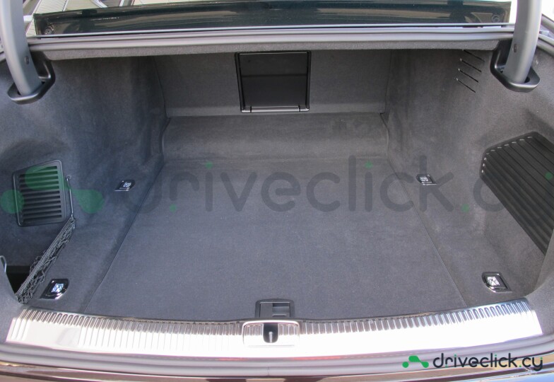 Audi A8 Black