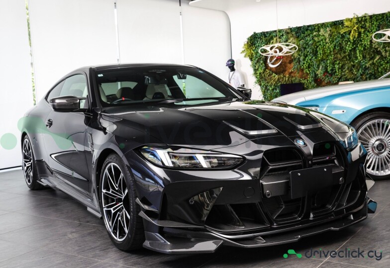 BMW M4 Black