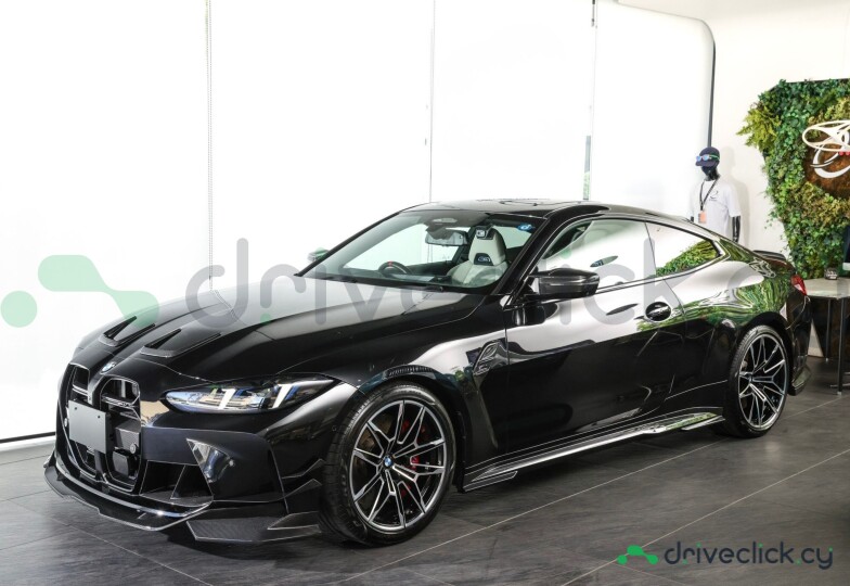 BMW M4 Black