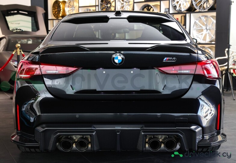 BMW M4 Black