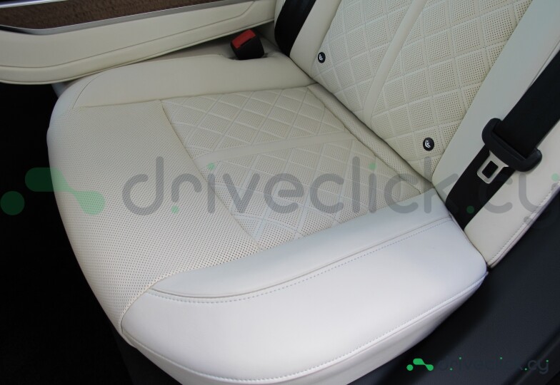 Audi A8 Black