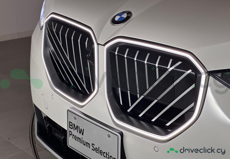 BMW X3 White