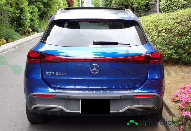 Mercedes EQA Blue