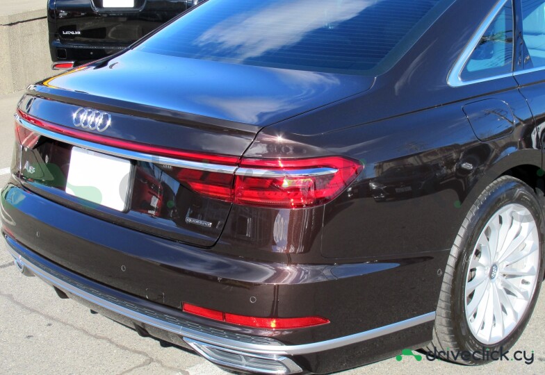 Audi A8 Black