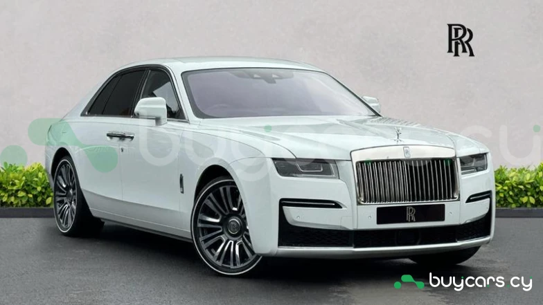 Rolls-Royce Ghost Белый