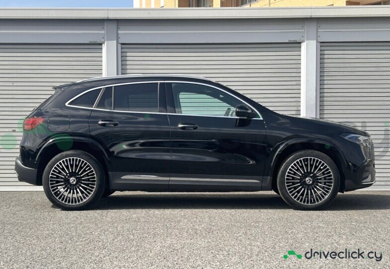 Mercedes EQA Black