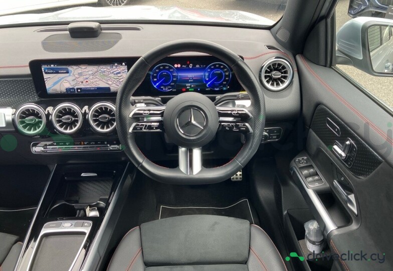 Mercedes EQB Grey