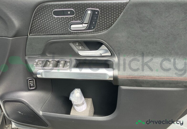 Mercedes EQB Grey