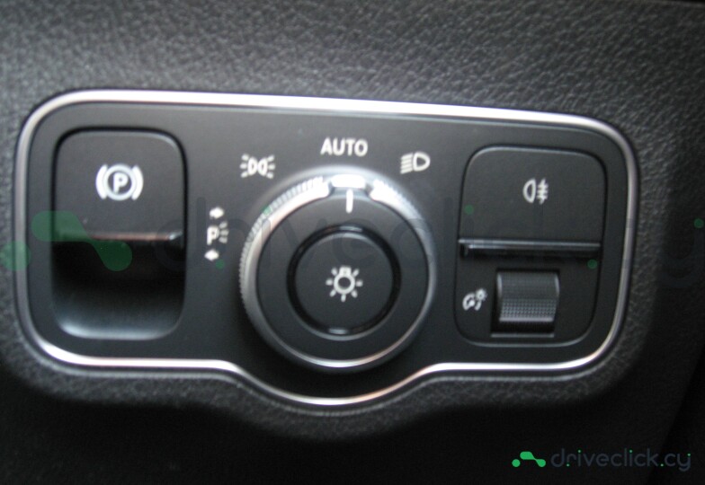 Mercedes EQB White