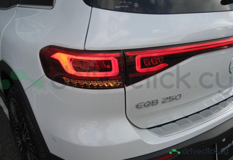 Mercedes EQB White