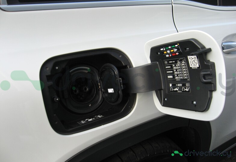 Mercedes EQB White