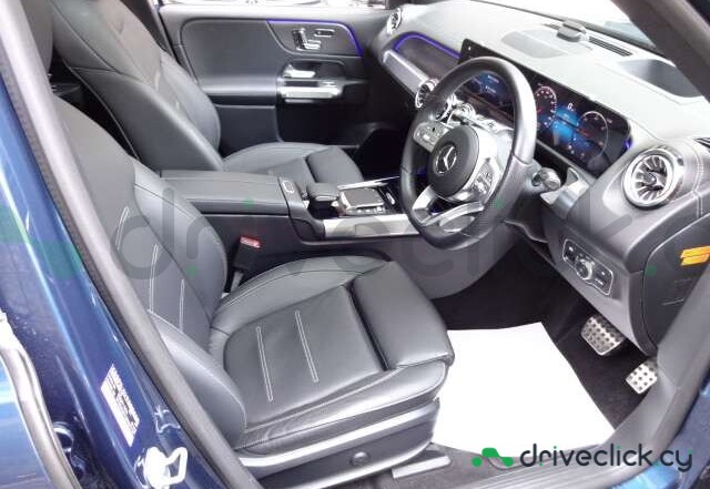 Mercedes EQB Blue