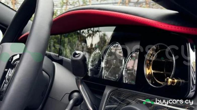 Rolls-Royce Ghost Белый