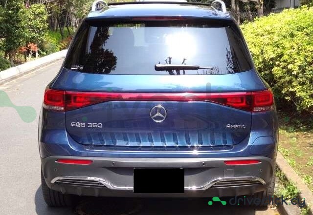 Mercedes EQB Blue