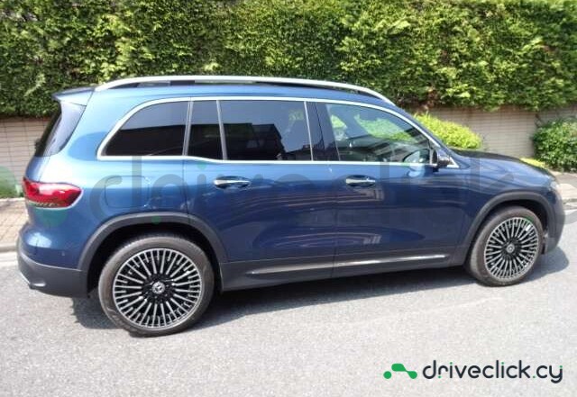 Mercedes EQB Blue