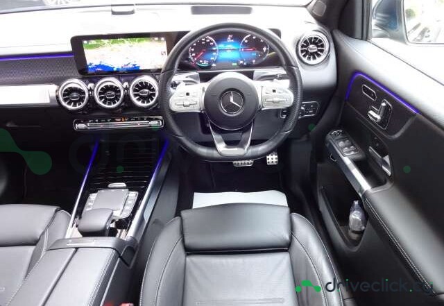 Mercedes EQB Blue