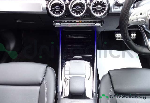 Mercedes EQB Blue