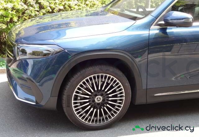 Mercedes EQB Blue