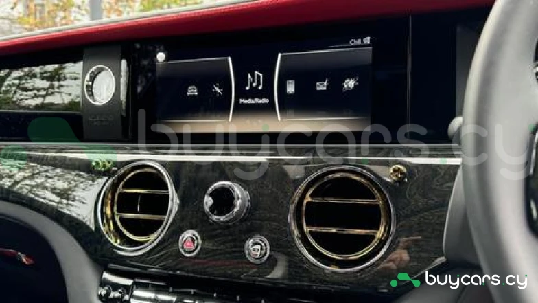 Rolls-Royce Ghost Белый